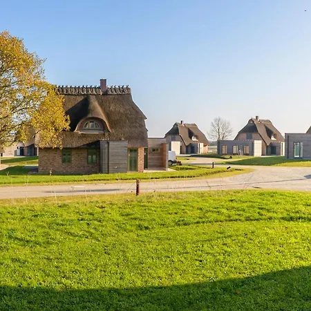 Luxus Reetdachhaus Salzwiese Ferienhaus *